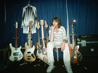 chris-squire-backstage-corbis-460-100-460-70.jpg