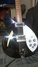 Rickenbacker 330/12 21 frets, Jetglo: Body - Front