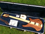 Rickenbacker 4004/4 Ci, Natural Walnut: Close up - Free2