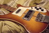 Rickenbacker 4001/4 , Walnut: Body - Front