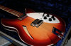 Rickenbacker 360/6 V64, Fireglo: Close up - Free