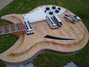 Rickenbacker 381/12 V69, Mapleglo: Body - Front
