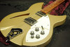 Rickenbacker 330/6 , Desert Gold: Close up - Free2