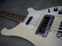 Rickenbacker 4001/4 BT, White: Close up - Free