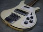 Rickenbacker 4001/4 BT, White: Close up - Free2