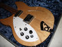 Rickenbacker 330/6 , Mapleglo: Body - Front