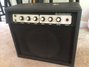 Rickenbacker TR7/amp , Black: Headstock