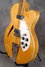 Rickenbacker 365/6 F, Mapleglo: Close up - Free2