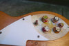 Rickenbacker 330/6 Mod, Natural Maple: Close up - Free2