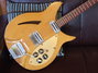 Rickenbacker 335/6 Capri, Mapleglo: Body - Front