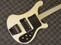 Rickenbacker 4003/4 Tuxedo, White: Close up - Free2