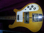 Rickenbacker 4001/4 , Mapleglo: Body - Front