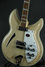 Rickenbacker 381/6 V69, Mapleglo: Close up - Free2