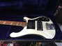 Rickenbacker 4001/4 BT, White: Close up - Free2