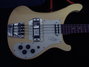 Rickenbacker 4001/4 CS, Cream: Close up - Free