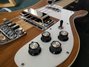 Rickenbacker 4003/4 , Natural Walnut: Close up - Free2