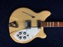 Rickenbacker 360/6 , Mapleglo: Body - Front