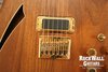 Rickenbacker 380/6 Laguna, Natural Walnut: Close up - Free2