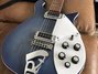 Rickenbacker 620/6 , Blueburst: Close up - Free2