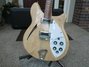 Rickenbacker 360/12 , Mapleglo: Body - Front