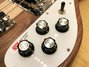 Rickenbacker 4003/4 S, Natural Walnut: Close up - Free2