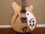 Rickenbacker 360/12 , Mapleglo: Body - Front