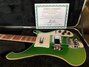 Rickenbacker 4003/4 Limited Edition, Candy Apple Green: Close up - Free