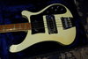 Rickenbacker 4001/4 BT, White: Body - Front