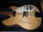 Rickenbacker 1997/6 VB, Mapleglo: Body - Front