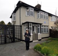 She was visiting Mendips, on Menlove Avenue in Woolton, to mark the fifth anniversary <br />of her buying and immediately donating it to the National Trust.
