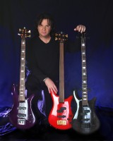 photoofbillyn3basses.htm.jpg