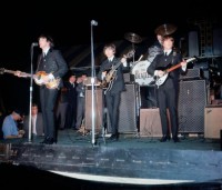 beatlesonstage65.jpg