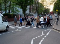 Abbey_Road_Zebra_crossing_2004-01.jpg
