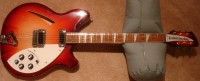 Rickenbacker Post 011.JPG