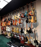 rickenbackerfac43.jpg