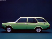 Fiat-131_Mirafiori_1974_800x600_wallpaper_04.jpg