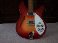 1981 330 FG Rickenbacker 001.JPG