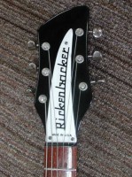 Rickenbacker320headstock.jpg