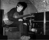 George and red Duo Jet