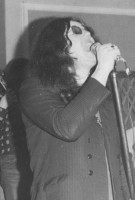 4 coverdale-live.jpg