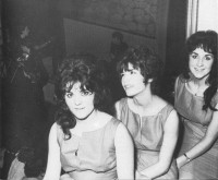 The Shimmy-Shimmy Queens