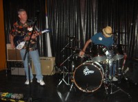 Skip's new Blue 620 with Dave D from Byrds Collective helping on the Surf set drums
