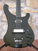 Blackstarcloseweb.jpg