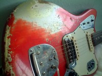 fenderjaguarCAR1965frontobl.jpg (65.3 KiB) Viewed 2878 times The real thing.
