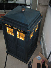 180px-TARDIS.jpg