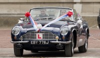 Aston DB6 Volante.jpg