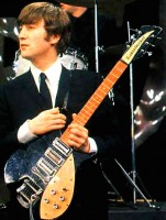325, 355, 355/12 John Lennon. "DB122" styling on all (355 model mostly had trapeze, 23 of them had the Accent). 2000 made between the three models.