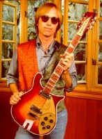 Tom Petty 660/12TP: two toasters; trapeze tailpiece; 1 3/4" neck width (at the nut); checked binding; avaiable in Fireglo and Jetglo; 1,000 produced