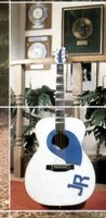 Jim Reeves acoustic.jpg
