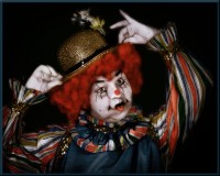 38370707.clownglow.jpg